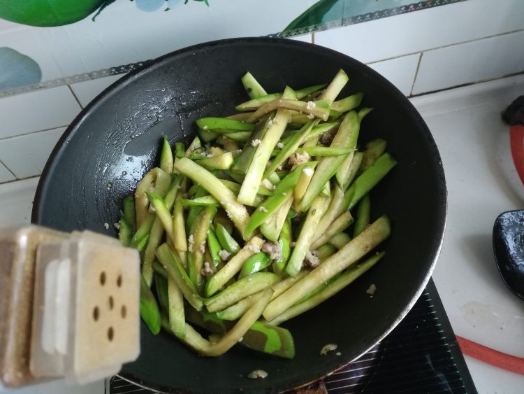 番茄肉末酱茄条步骤8
