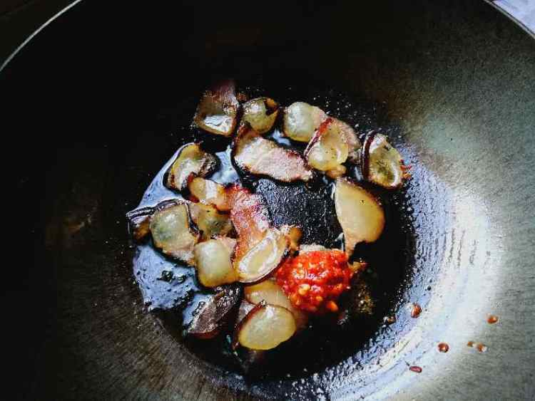 腊味包菜步骤4