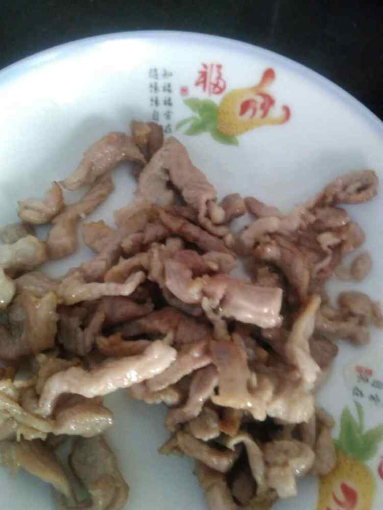 金针菇红萝卜炒肉丝步骤7