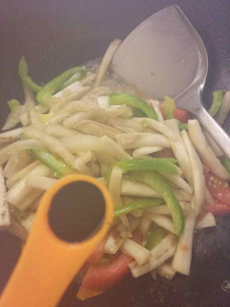 家常炒茄子步骤6