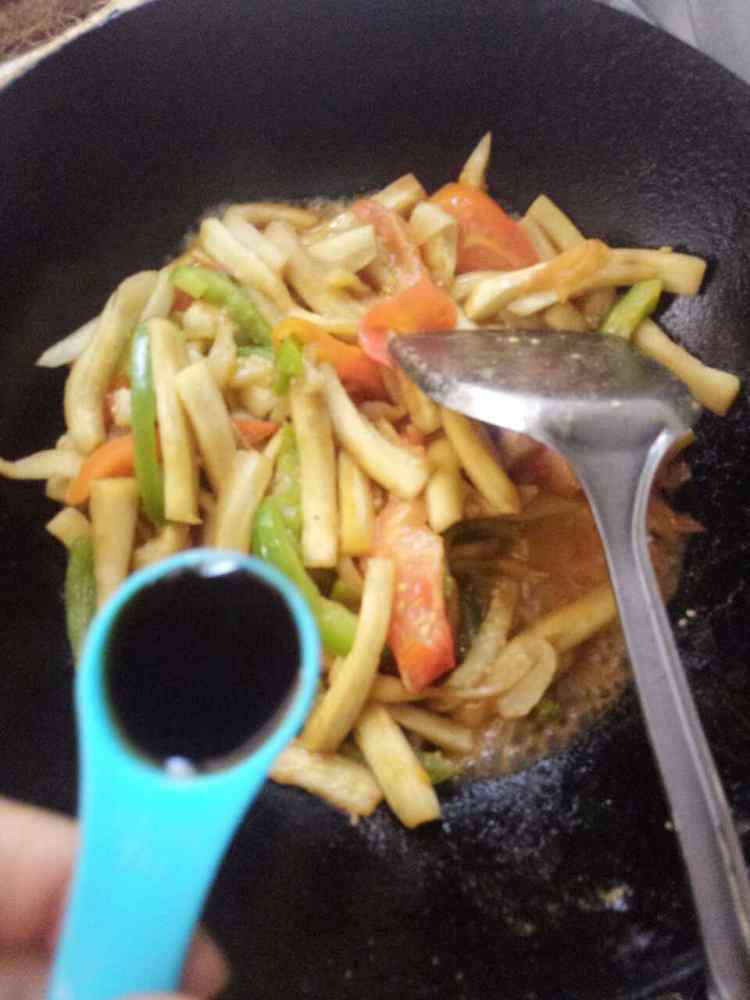 家常炒茄子步骤7