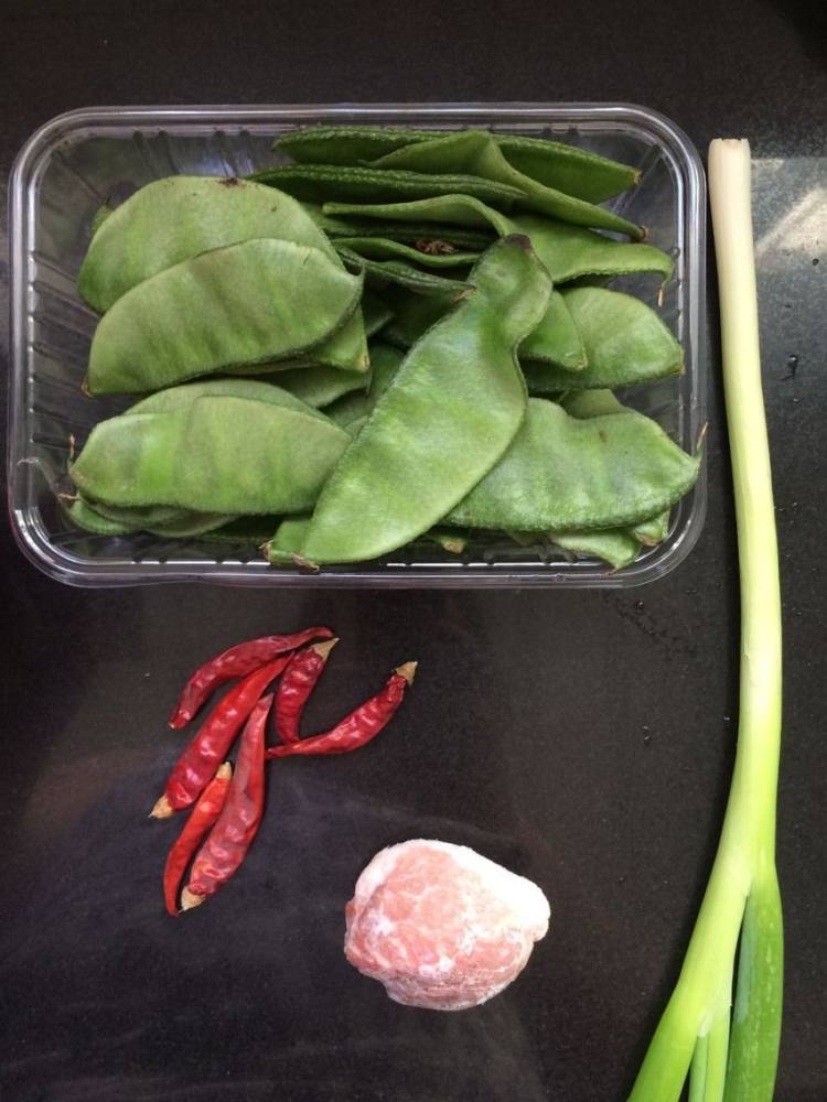 辣炒扁芸豆步骤1