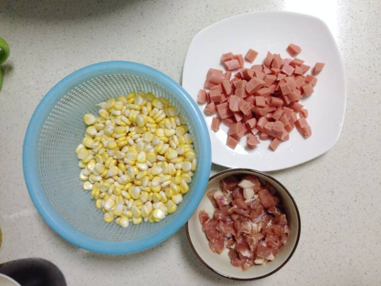 玉米肉粒步骤1