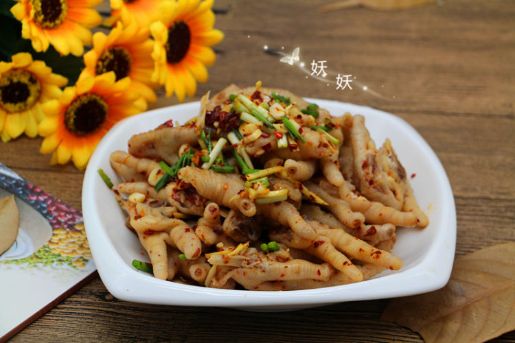凉拌鸡脚步骤11