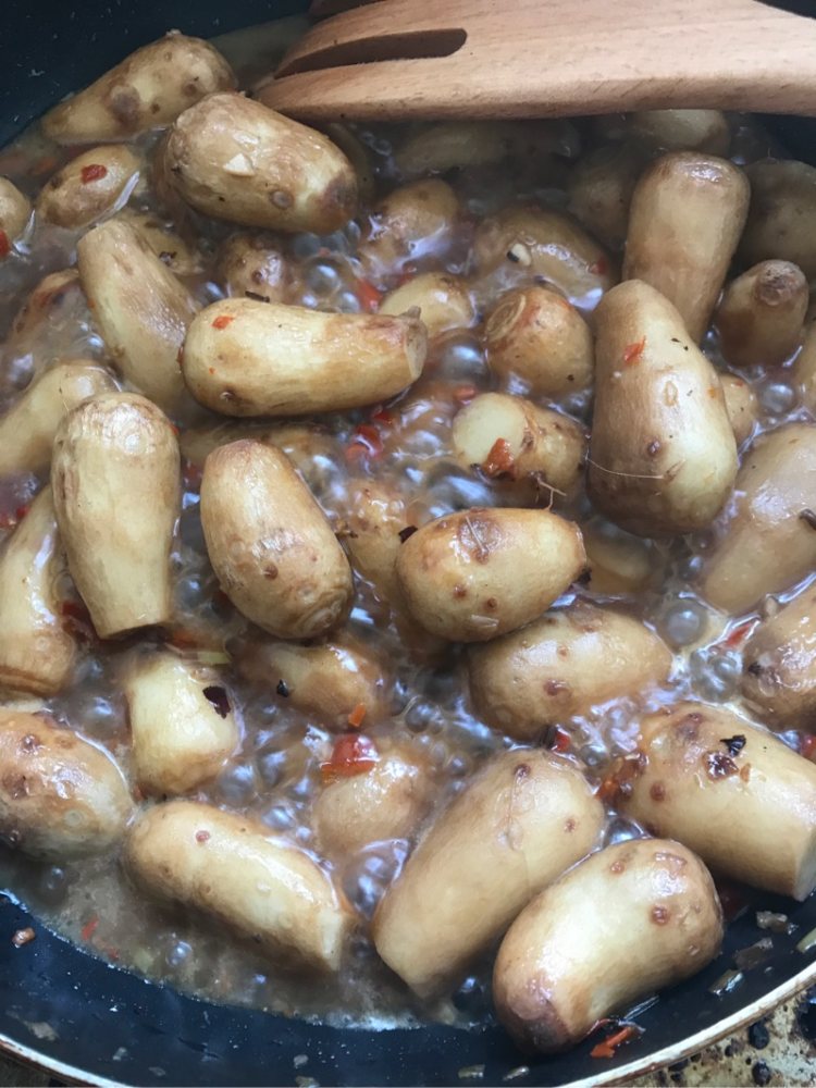 豆豉辣酱焖芋头仔步骤7