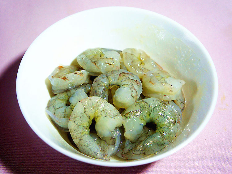 虾仁肉糜豆腐盒子步骤2