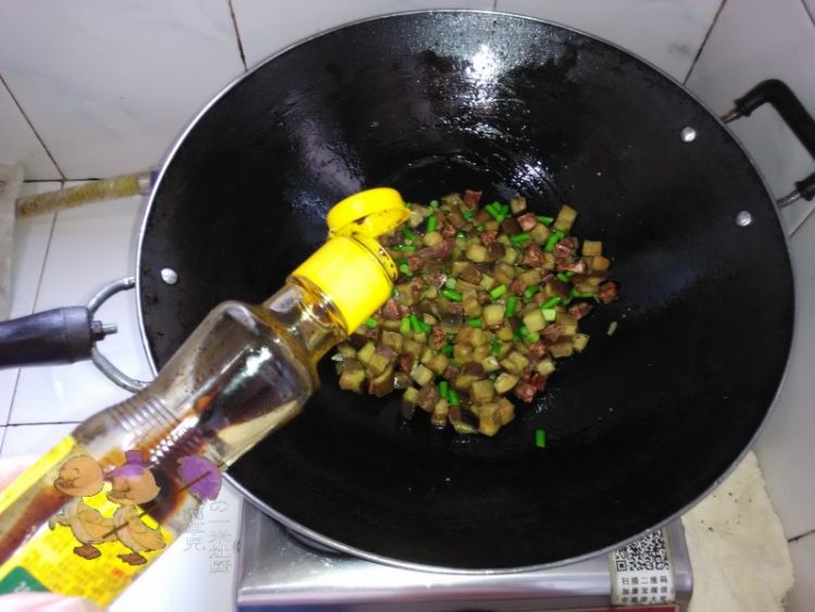 蒜香茄丁步骤12