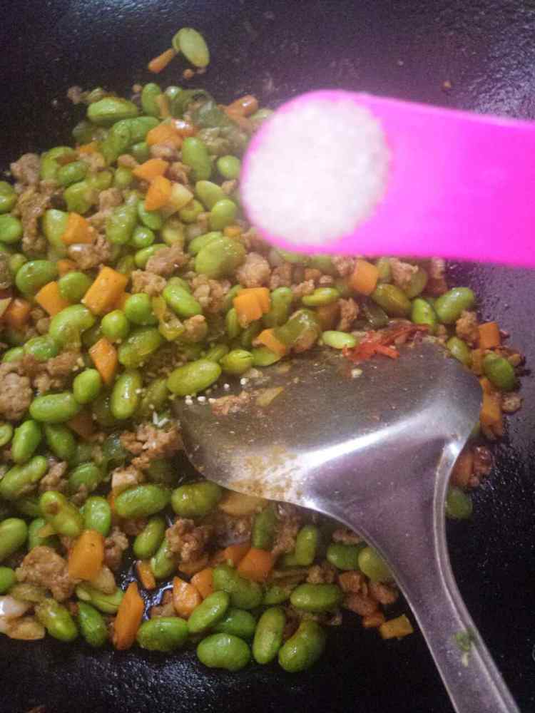 肉沫炒毛豆步骤8