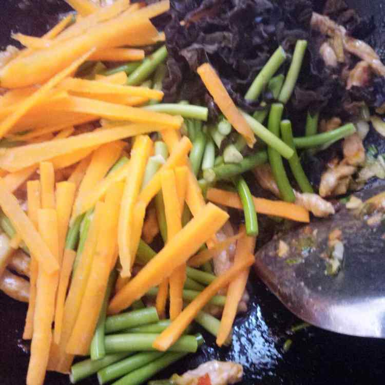 鱼香肉丝步骤8