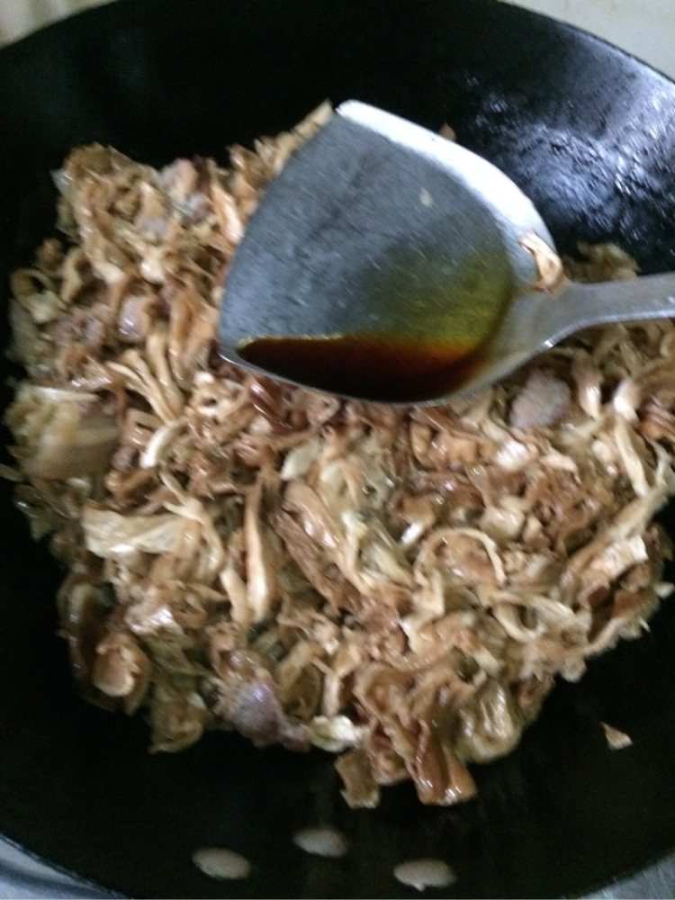 包菜干炖肉步骤6