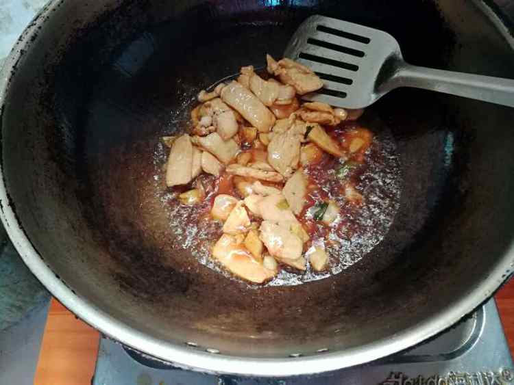 鸡脯肉红薯梗步骤4