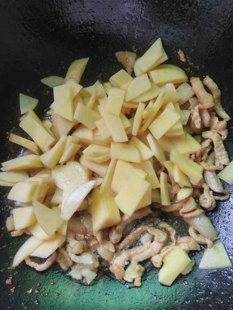 肉炒土豆片步骤7