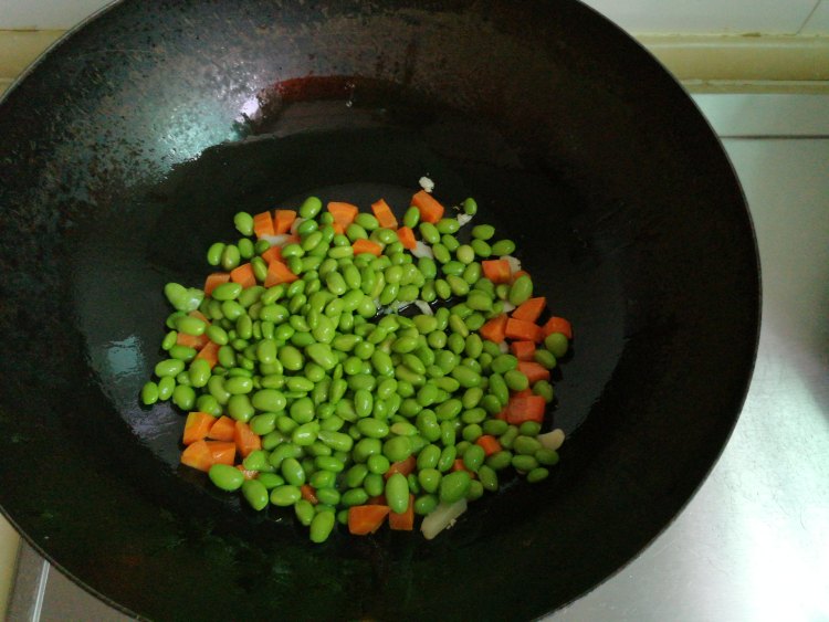 毛豆炒口条步骤4