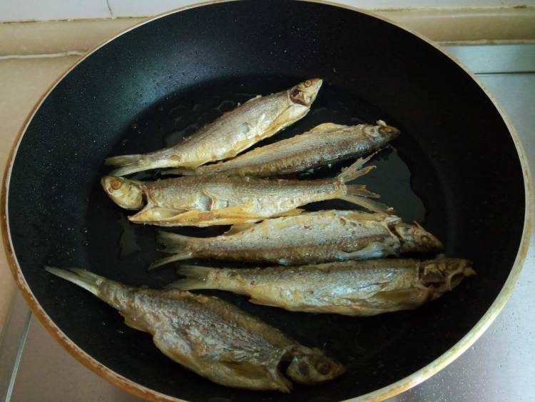 香煎岛子鱼步骤6