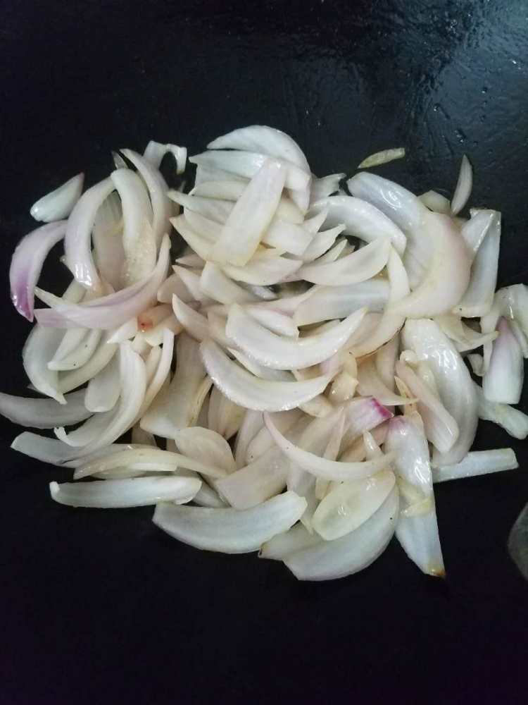 洋葱炒五花肉步骤6