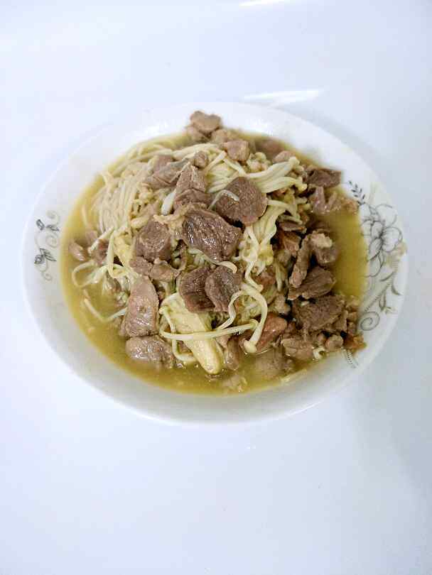 猪瘦肉爆炒金针菇步骤8