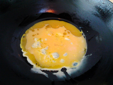木耳鸡蛋炒百合步骤8