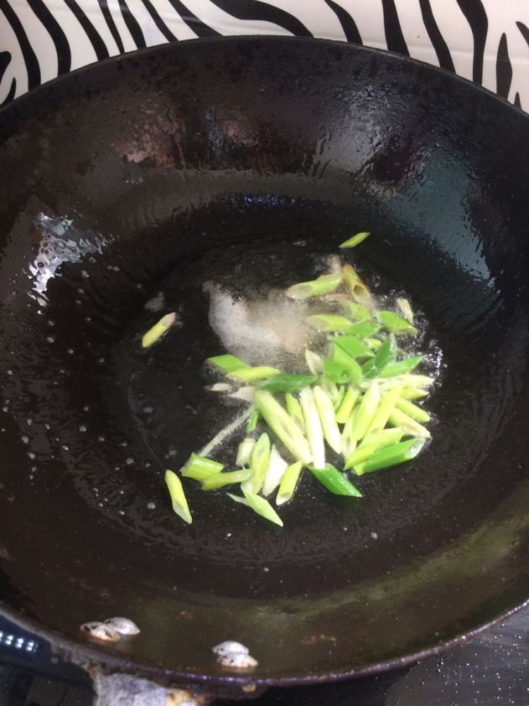 萝卜粉丝炖虾步骤3