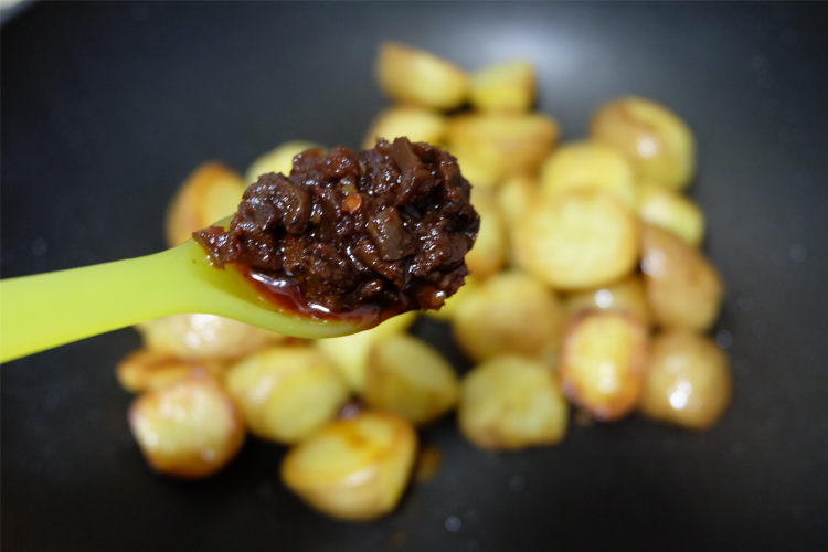 酱烧小土豆步骤5