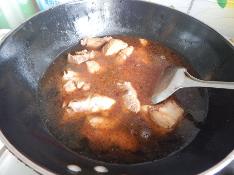 豆角粉条烧排骨步骤6