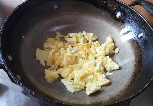 苋菜炒鸡蛋步骤4