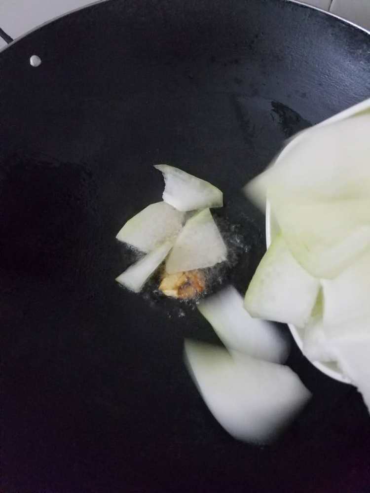 虾米冬瓜步骤3