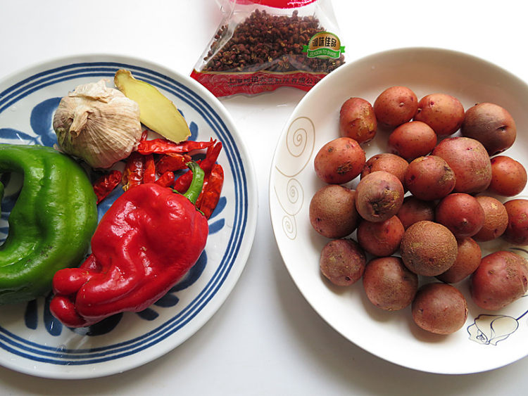 小鸡炖土豆步骤3