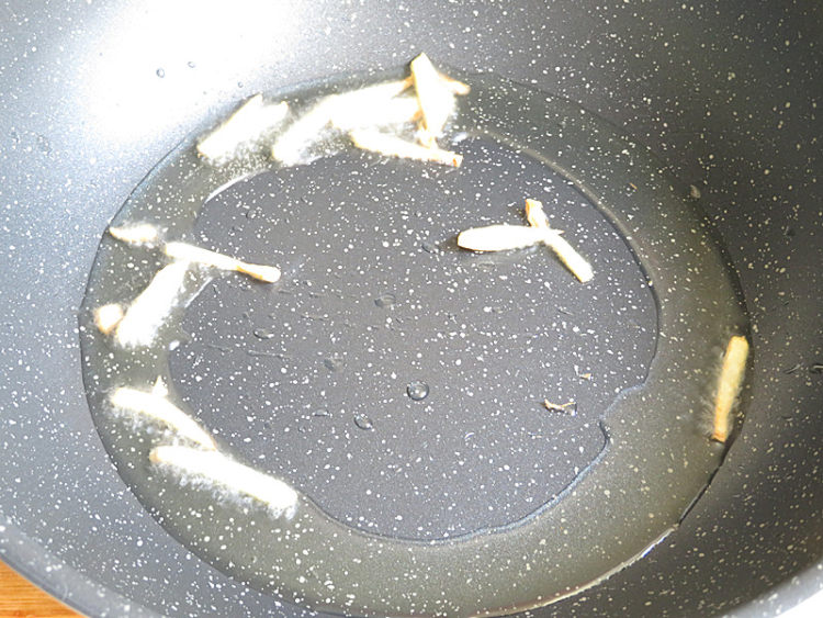 小鸡炖土豆步骤7