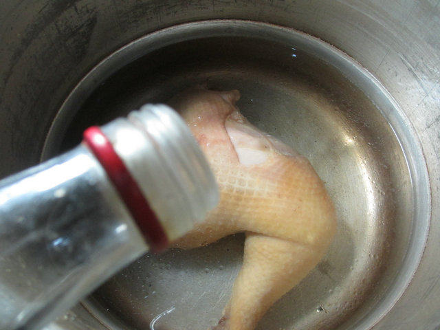 冬瓜菜芯鸡腿汤步骤4
