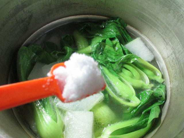 冬瓜菜芯鸡腿汤步骤9