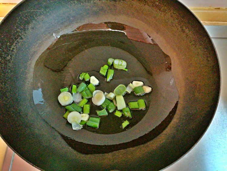 萝卜粉条炖肉步骤2