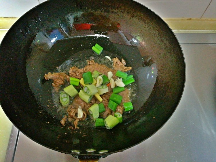 山药炖牛肉步骤3