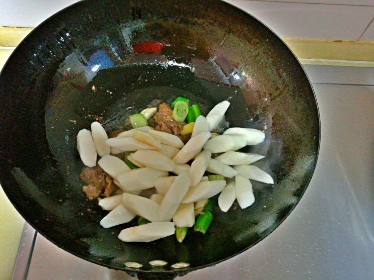 山药炖牛肉步骤4