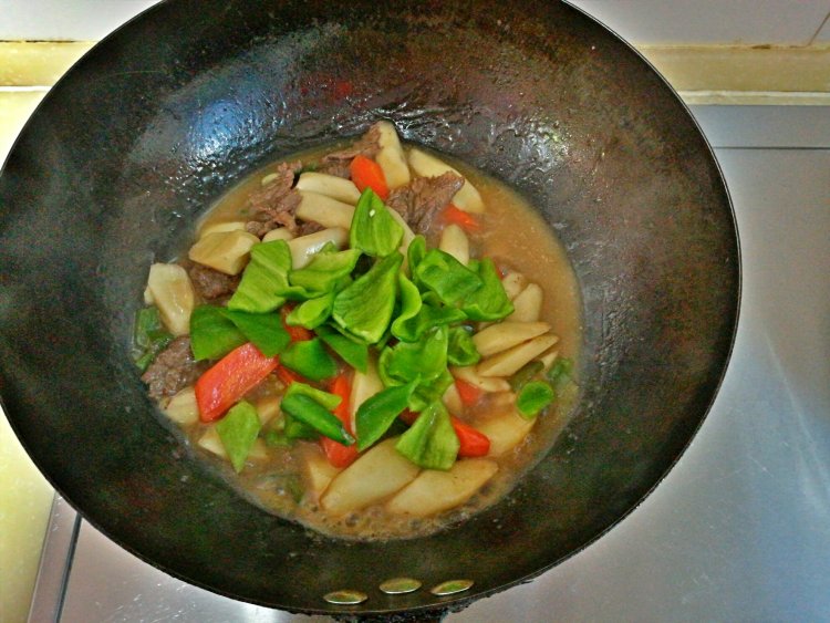山药炖牛肉步骤8