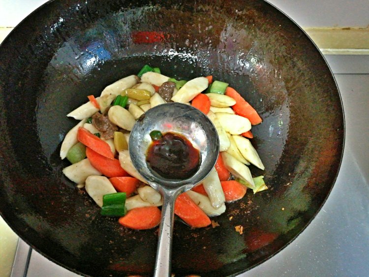 山药炖牛肉步骤6