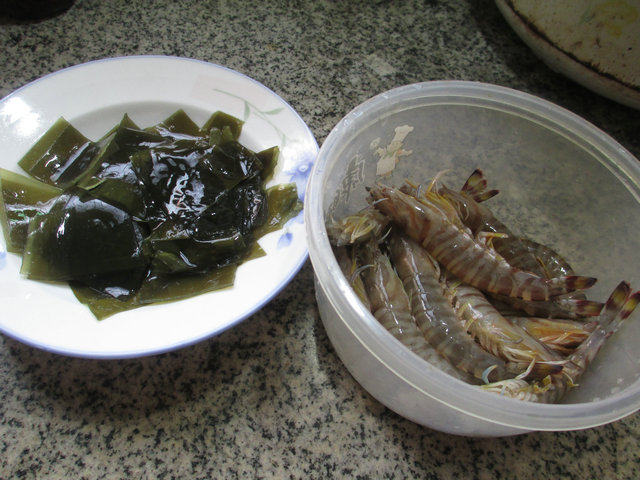 海带炒基围虾步骤1