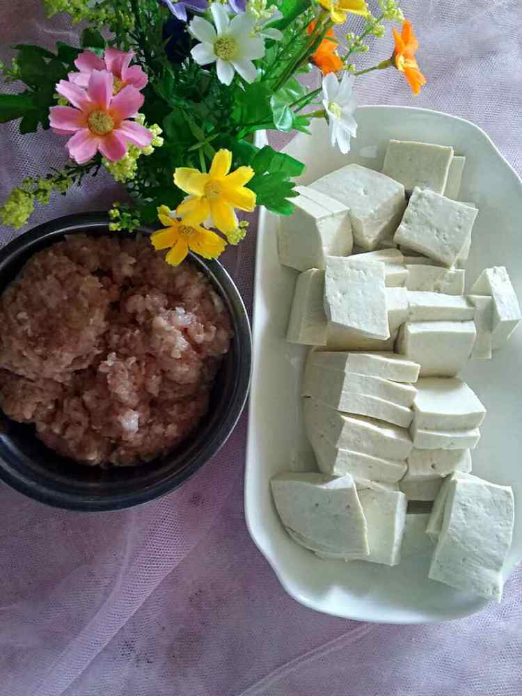 肉末白豆腐步骤1