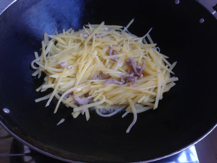 肉丝炒土豆丝步骤9