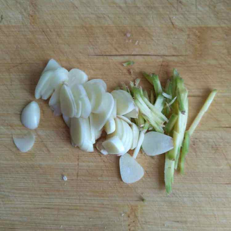 芦笋炒鸡肉步骤5