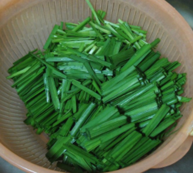 韭菜肉丝炒豆干步骤2