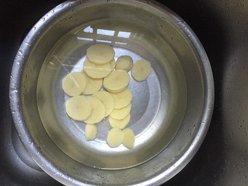 果醋土豆步骤2