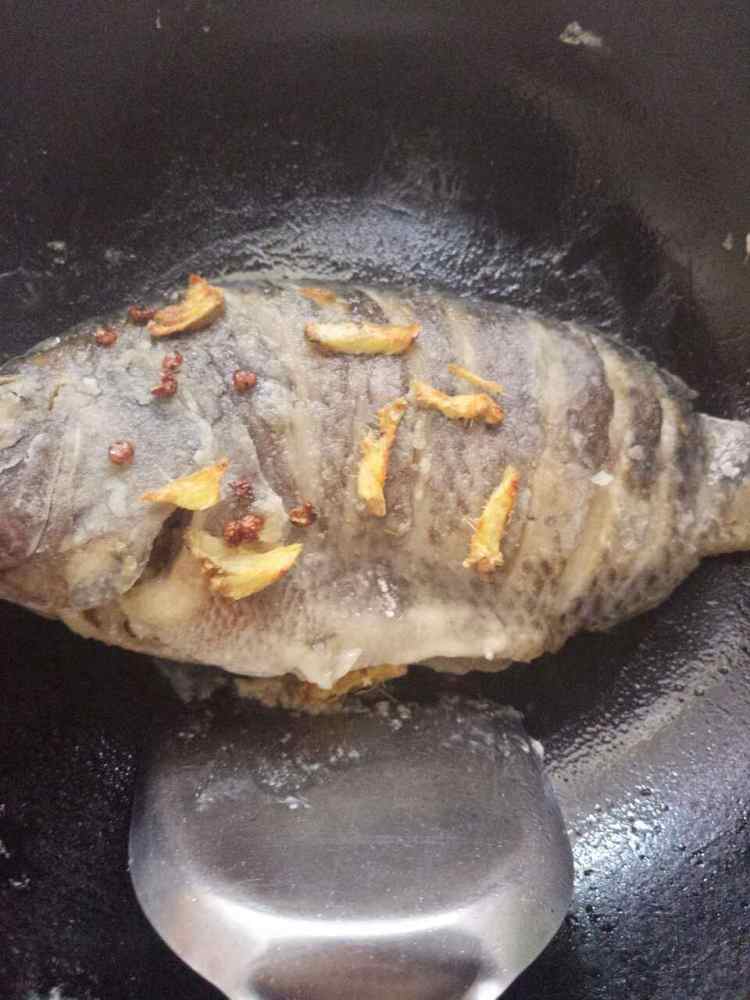酱焖罗非鱼步骤7