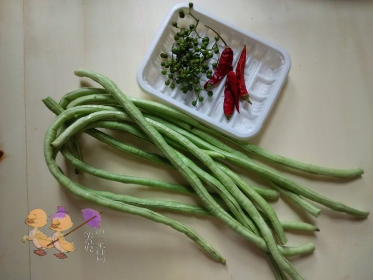 香椒煸豇豆步骤1