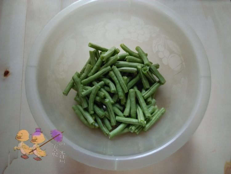 香椒煸豇豆步骤2