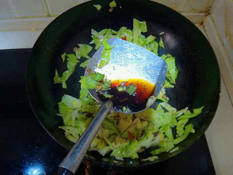 豆豉酸辣包菜步骤8