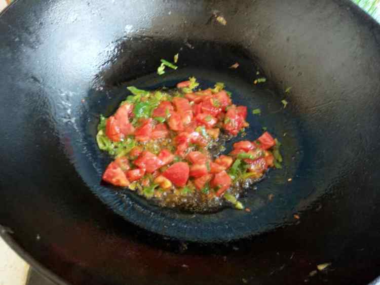 西红柿虾仁豆腐步骤4