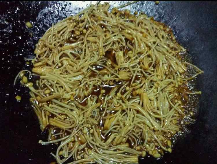 蚝油金针菇步骤5