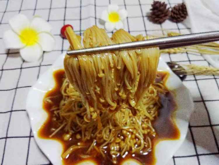 蚝油金针菇步骤8