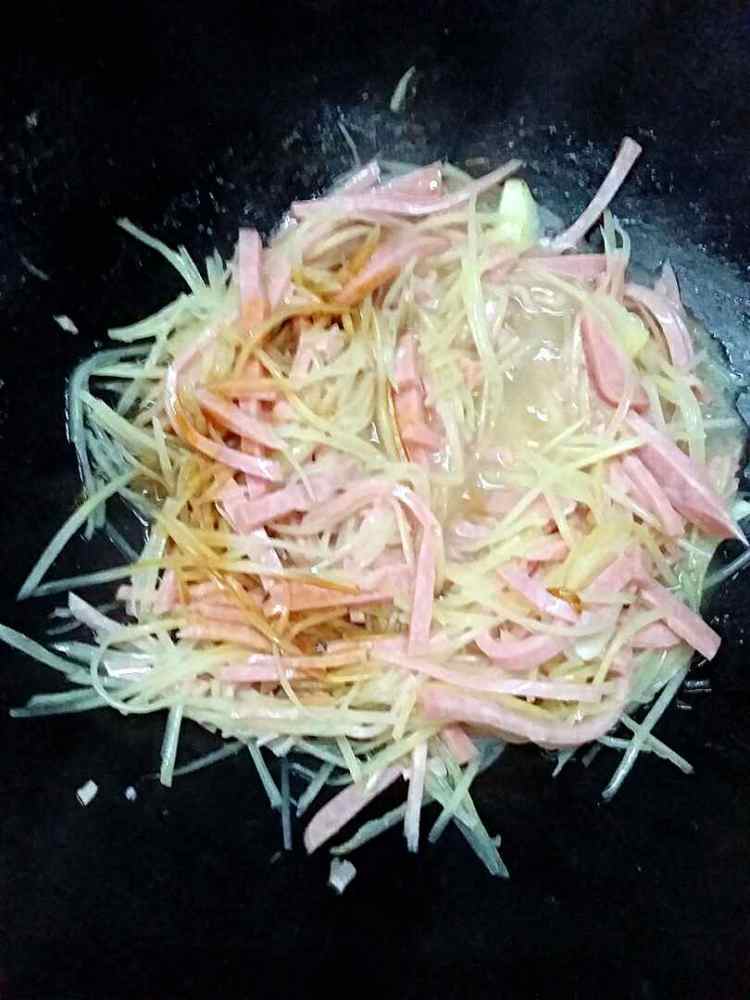 土豆炒火腿步骤6