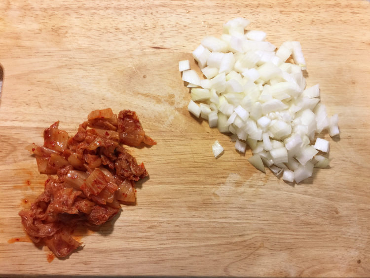 焗烤泡菜烧肉饭步骤3